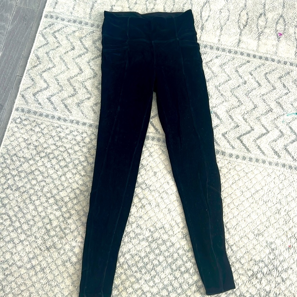 Athleta velour leggings with pockets